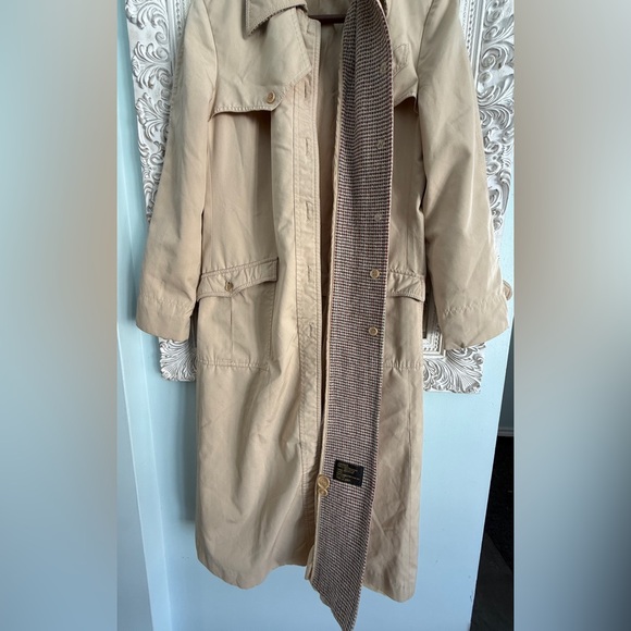 VINTAGE TRENCH COAT - Picture 11 of 11